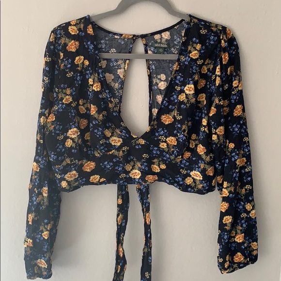 Wild fable floral set, short/ crop top size xl - Picture 1 of 8